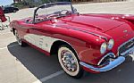 1961 Corvette Convertible Thumbnail 3