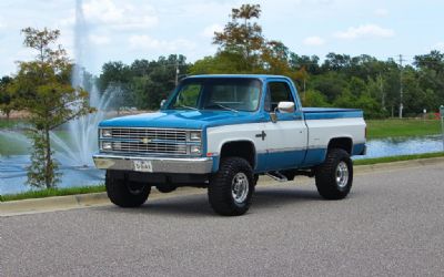 1984 Chevrolet K10 Scottsdale Silverado 4X4 Pickup, 350 V8, Automatic, A/C