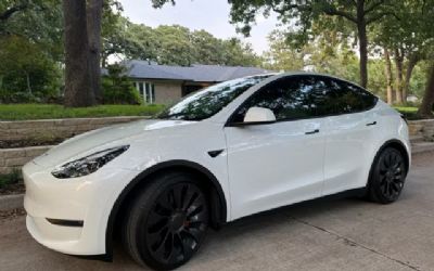 Photo of a 2023 Tesla Model Y Performance White/White, 1-Owner, Only 30K! SUV for sale