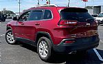 2016 Cherokee Thumbnail 6