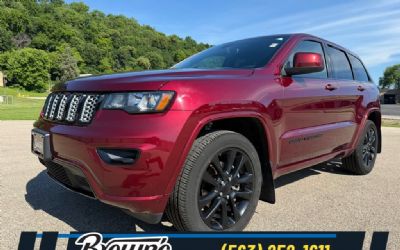 Photo of a 2020 Jeep Grand Cherokee Altitude for sale