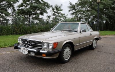Photo of a 1989 Mercedes-Benz 560 SL for sale