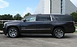 2016 Yukon XL Thumbnail 3