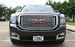 2016 Yukon XL Thumbnail 12