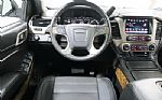 2016 Yukon XL Thumbnail 21