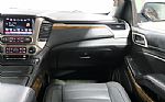 2016 Yukon XL Thumbnail 41
