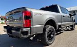 2027 Super Duty F-250 SRW Thumbnail 5