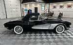 1961 Corvette Thumbnail 13