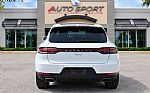 2021 Macan Thumbnail 3