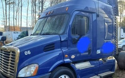 Photo of a 2013 Freightliner Cascadia 113 Semi Tractor for sale
