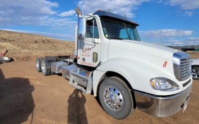 Photo of a 2009 Freightliner Cascadia Day Cab Truck for sale