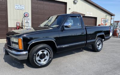 Photo of a 1990 GMC Sierra Regular Cab Short Bed 2WD for sale