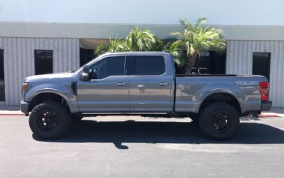 Photo of a 2022 Ford F-250 Super Duty Lariat 4X4 4DR Crew Cab 6.8 FT. SB Pickup for sale
