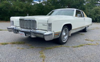Photo of a 1976 Lincoln Continental for sale
