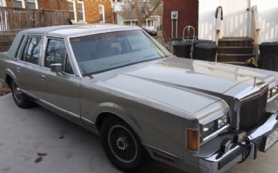 Photo of a 1989 Lincoln Town Car for sale