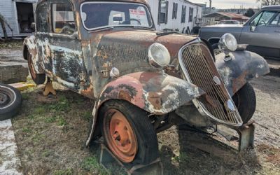 1953 Citroen Traction Avant Saloon