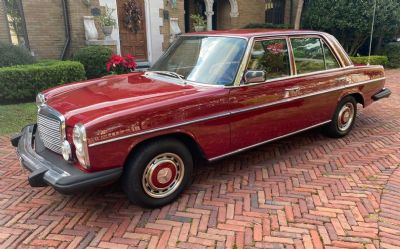 Photo of a 1976 Mercedes-Benz 280 for sale