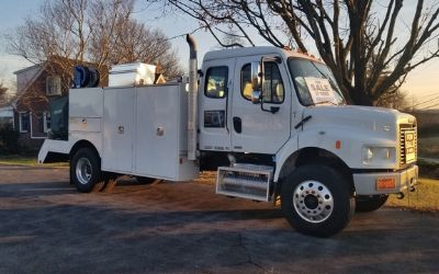 Photo of a 2010 Freightliner Business Class M2 Mechanics Truck for sale