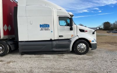 Photo of a 2018 Peterbilt 579 Semi-Tractor for sale