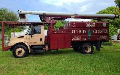 Photo of a 2005 International 4300 Tree Truck for sale