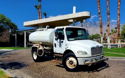 Photo of a 2007 Freightliner FL70 Water Truck for sale