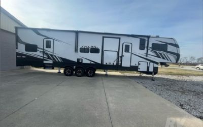 Photo of a 2022 Alliance RV Valor 40V13 for sale