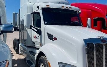 Photo of a 2018 Peterbilt 579 Semi-Tractor for sale