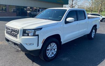 2022 Nissan Frontier SV 4 Dr. Crew Cab 4X4 Pickup