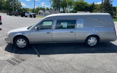 Photo of a 2006 Cadillac Hearse Superior for sale