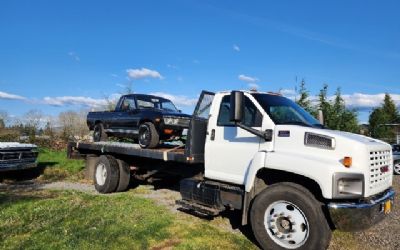 Photo of a 2004 GMC C6500 Truck for sale