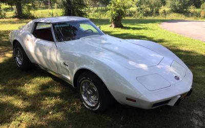 Photo of a 1976 Corvette for sale