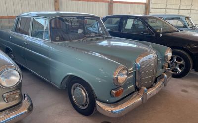 1968 Mercedes-Benz 230 