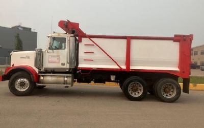 Photo of a 2005 Western Star 4900 FA Dump Truck for sale