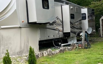 Photo of a 2011 KZ Stoneridge M-38CF Fifth Wheel for sale