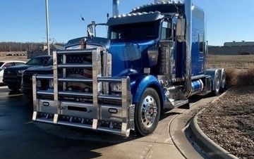 Photo of a 2001 Kenworth W900L Semi-Tractor for sale