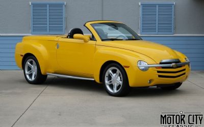 Photo of a 2004 Chevrolet SSR for sale
