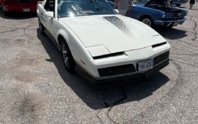 Photo of a 1984 Pontiac Firebird Trans Am 2DR Hatchback for sale