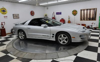 2002 Pontiac Firebird Trans Am 2DR Hatchback