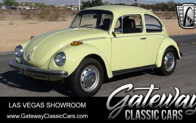 Photo of a 1971 Volkswagen Super Beetle for sale