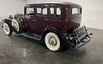 1932 355 B Standard Sedan Thumbnail 5