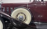 1932 355 B Standard Sedan Thumbnail 9