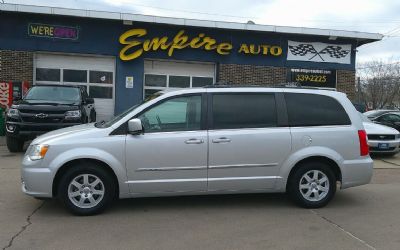 Photo of a 2012 Chrysler Town And Country Touring 4DR Mini Van for sale