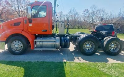 Photo of a 2017 Peterbilt 579 Day Cab Truck for sale