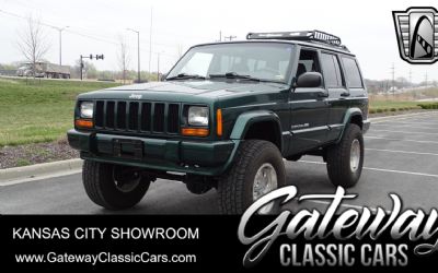 Photo of a 2000 Jeep Cherokee Classic for sale