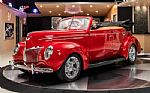 1939 Ford Deluxe Sedan Convertible Stree