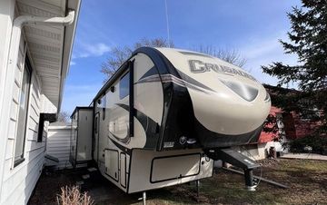 Photo of a 2017 Prime Time Manufacturing Crusader 315RST for sale