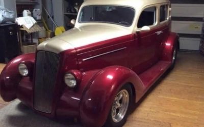 1935 Plymouth PJ 4-DOOR Sedan