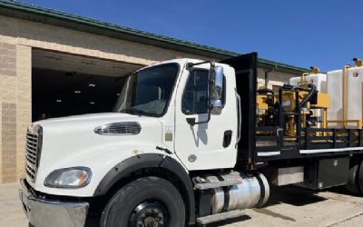 Photo of a 2018 Freightliner Business Class M2 106 for sale