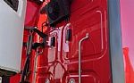 2018 Cascadia 123 Sleeper Semi Truc Thumbnail 4