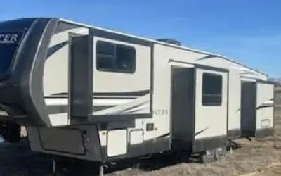 Photo of a 2020 Keystone Sprinter Limited (fifth Wheel) for sale